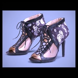 Prabal Gurug for Target Lace-Up Pump 8.5